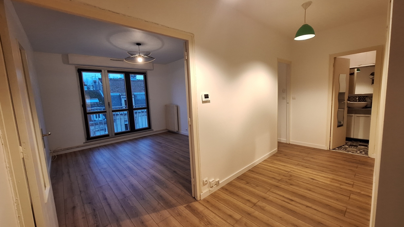 LUMINEUX TYPE 2 AVEC ASCENSEUR 