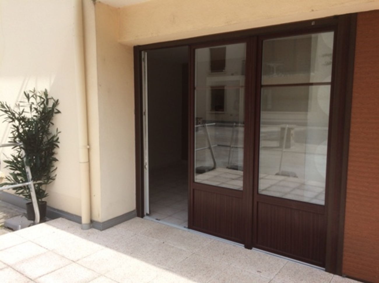 APPARTEMENT T4 AVEC TERRASSE & PARKING PRIVATIF
