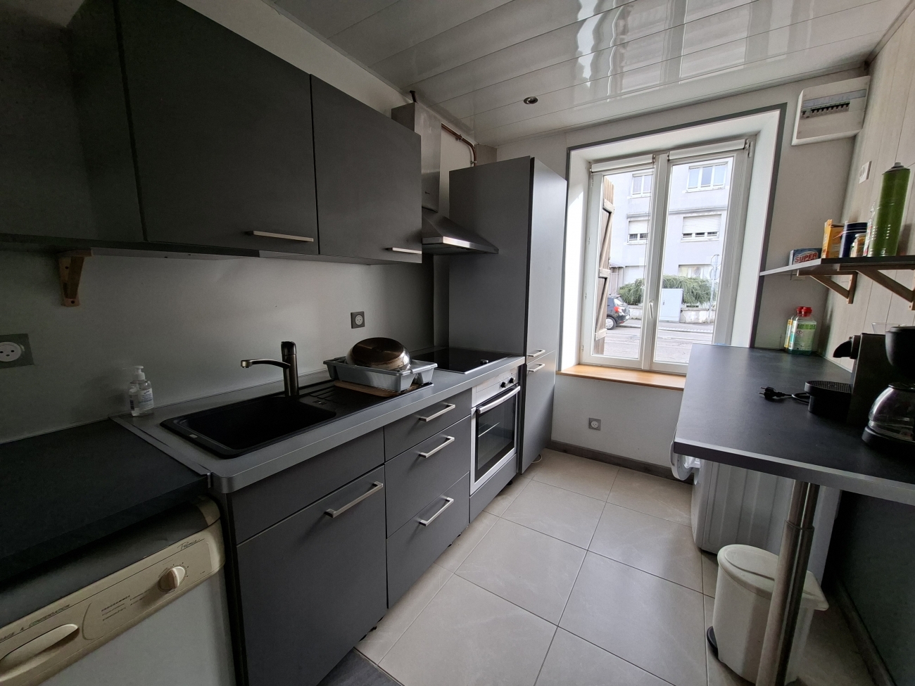 MAISON F3 MEUBLEE